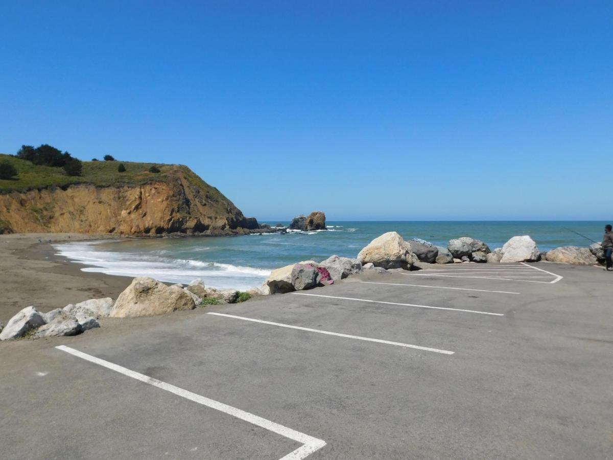 Sea Breeze Motel Пасифика Экстерьер фото